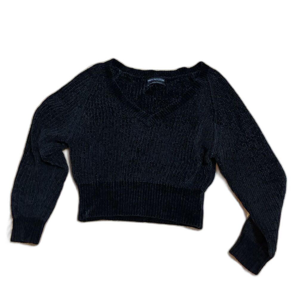 Urban Outfitters Chenille VNeck Cropped Long Sleeve Sweater Small Basic Layering